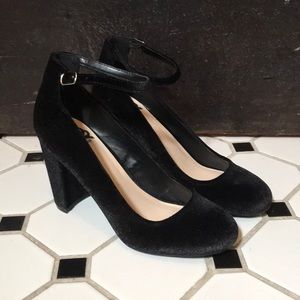 Sassy Black Velvet Heels. New.